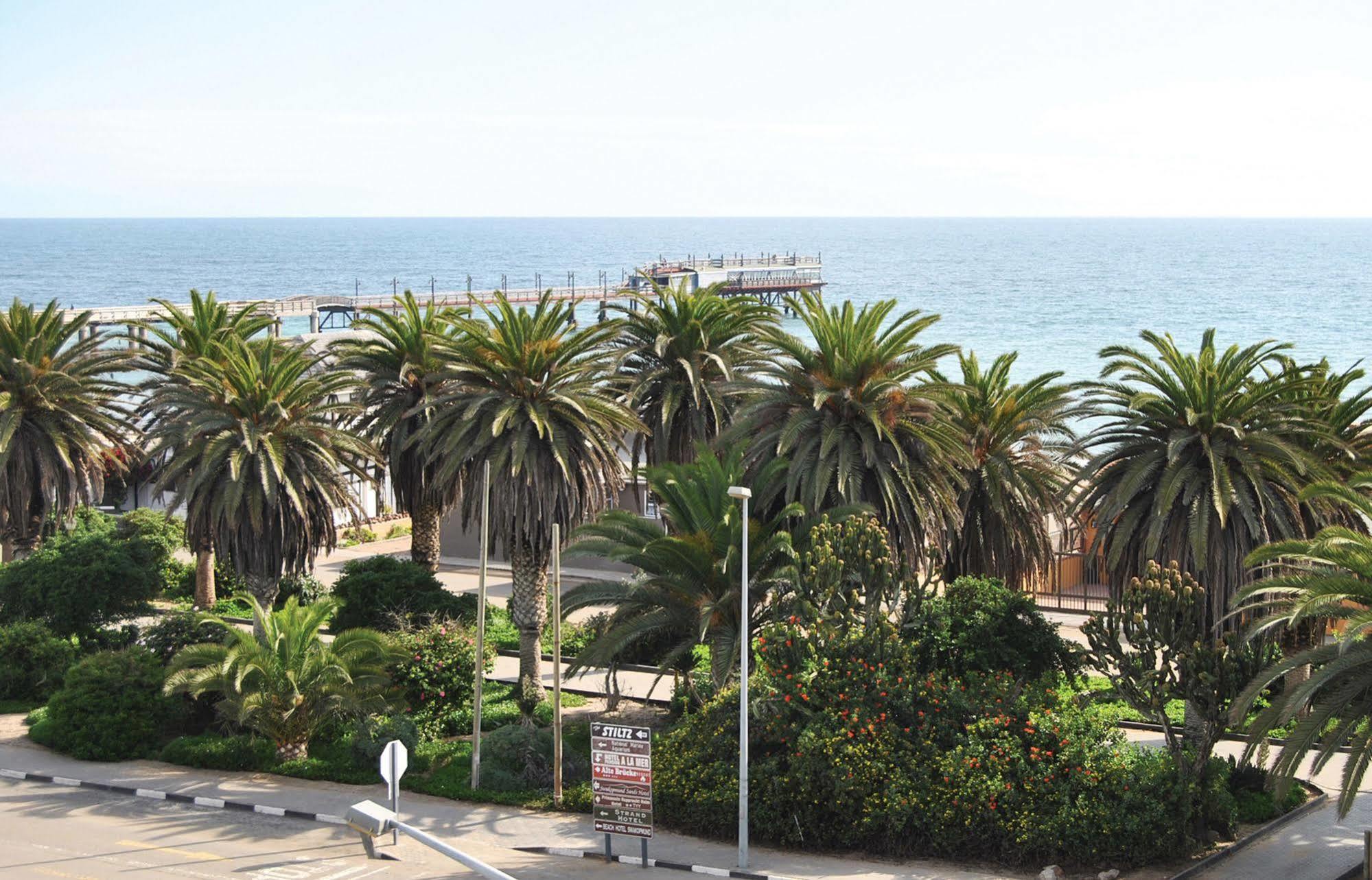 Hotel Zum Kaiser Swakopmund Exterior photo